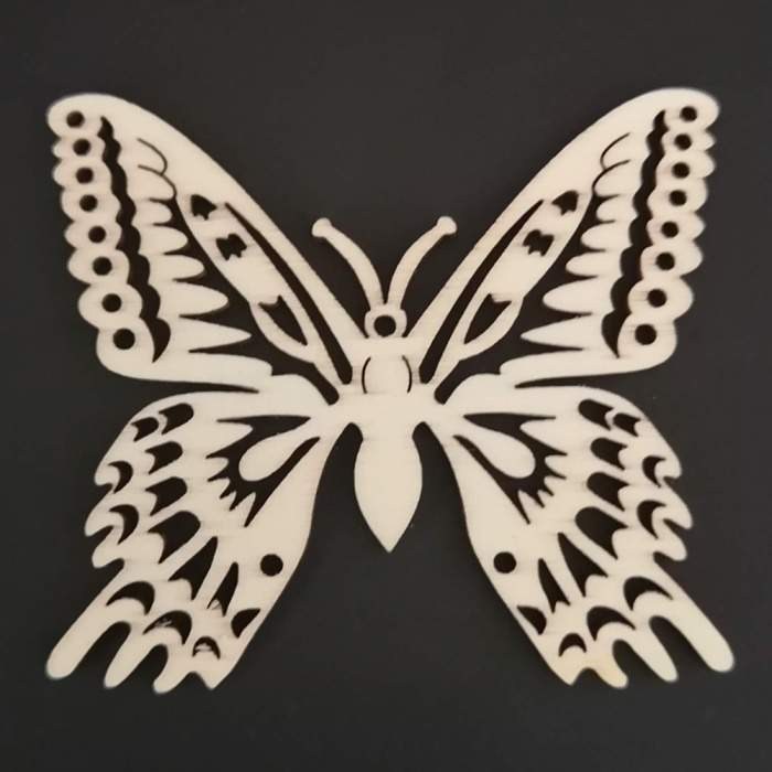 Ozdoba dřevěný  motýl